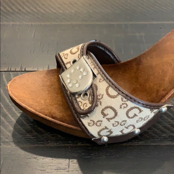 Guess Heels - Picture 6 of 6